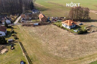 K prodeji nabízíme pozemek o výměře 1 200 m², nacházející se