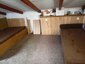 Pronajmu starší zděnou chatu 3 podlaží + pozemek 500m2 Osada
