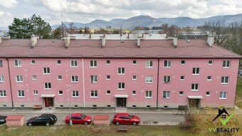 Nabízíme Vám ke koupi byt 2+1 v žádané lokalitě podhorského 