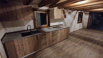 🏡 NOVÝ Tiny House 3×10 m na podvozku – celoroční bydlení | 1