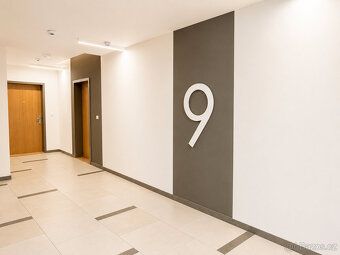 Světlý 3+kk s balkonem (80,04 m²) v 9. NP projektu Zelené Mě