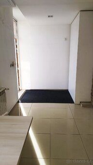 Pronájem moderní kanceláře po rekonstrukci v lukrativní čãst