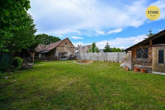 V malebné vesničce Stošíkovice nabízíme k prodeji rodinný dů