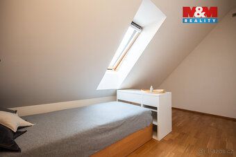 Hledáte opravdu výjimečné bydlení v samém srdci města? Nabíz