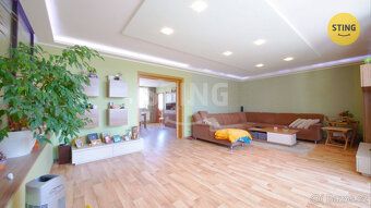 Exkluzivně nabízíme ke koupi dvougenerační rodinný dům ve Št