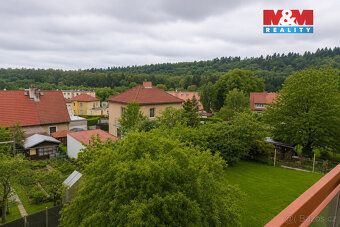 Nabízíme k prodeji ideální spoluvlastnický podíl 1/2 bytu 1+