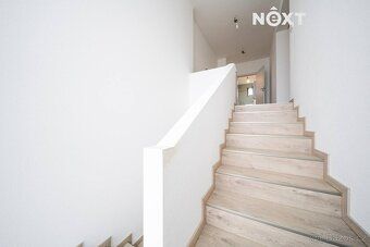 Exkluzivně nabízíme k prodeji moderní středový řadový rodinn