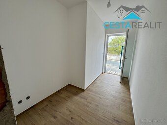 Ev.č. 01089 Nabízíme Vám unikátní možnost vlastnit prostorný