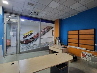 Nabízíme k podnájmu obchodní prostor o velikosti 29 m2 umíst