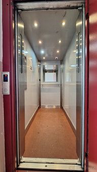 Dobrý den, nabízím dlouhodobý nájem bytu 1+1 (33 m2) v 9. pa