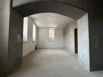 K pronájmu obchodní prostory: 89 m² v prestižní čtvrti Praha