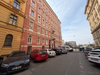K pronájmu obchodní prostory: 159 m² v prestižní čtvrti Prah