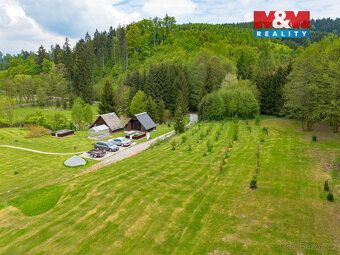 Nabídka prodeje krajního stavebního pozemku, 1192 m² a podíl