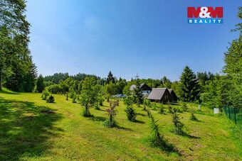 Nabídka prodeje krajního stavebního pozemku, 1192 m² a podíl