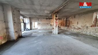 Nabízíme k pronájmu skladové prostory v klidné části obce Cí