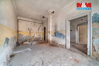Nabízíme k prodeji řadový rodinný dům v klidné části obce Úh