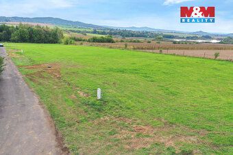 Nabízíme k prodeji zasíťovaný pozemek o rozloze 1204 m² na o