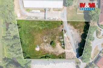 Nabízíme k pronájmu komerční pozemek o rozloze 7754 m² v kat