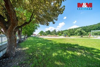 Nabízíme k pronájmu komerční pozemek o rozloze 7754 m² v kat