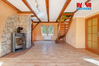 Nabízíme k prodeji slunný mezonetový byt 4+kk o ploše 96 m² 