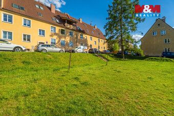 Nabízíme k prodeji slunný mezonetový byt 4+kk o ploše 96 m² 