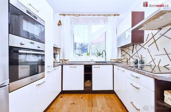 vč provize a právního servisu, Nabízím výhradní prodej krajn