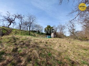 K prodeji představuji zahradu o výměře 819 m² ve velmi žádan