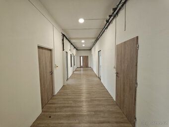 Nabízíme k pronájmu výrobní, skladovací prostory o celkové p