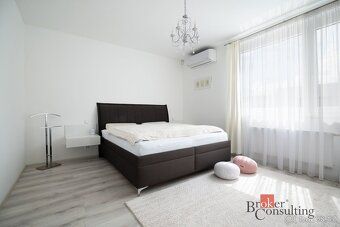 Pronájem rodinného domuLuxusní rodinný dům k pronájmu – Doln