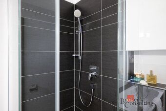 Pronájem rodinného domuLuxusní rodinný dům k pronájmu – Doln