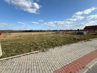 Nabízíme prodej stavební pozemek o rozměrech 665 m2 určený k