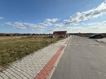 Nabízíme prodej stavební pozemek o rozměrech 665 m2 určený k