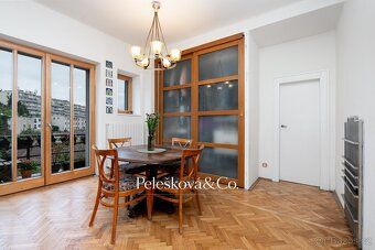 Ev.č. 00211 Luxusní bydlení ve vile na Smíchově – byt 3+1 s 