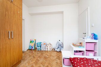 Ev.č. 00211 Luxusní bydlení ve vile na Smíchově – byt 3+1 s 