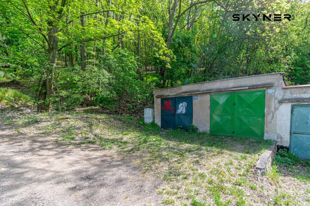 Ev.č. 01278 Nabízíme prodej garáže o ploše 17 m² v ulici Nov