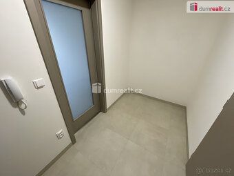 +popl. 2500, , Dumrealit.cz Vám zprostředkuje možný pronájem