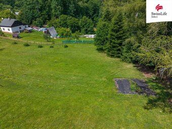 Nabízíme k prodeji stavební pozemky o rozloze 1 469 m2 v kli