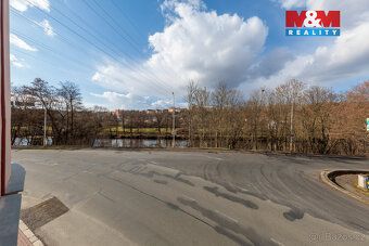 Prodáme prostorný byt 1+1 s vlastním balkonem v Karlových Va