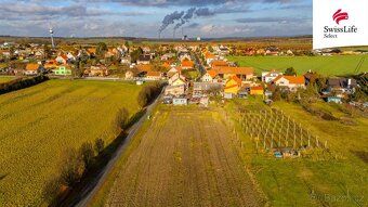 Nabízíme k prodeji stavební pozemek o výměře 1 057 m v obci 