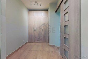 Ev.č. 01445 Prostorný mezonetový byt 4+1 (118 m²) s potenciá