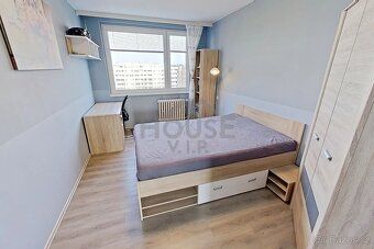 Ev.č. 01445 Prostorný mezonetový byt 4+1 (118 m²) s potenciá