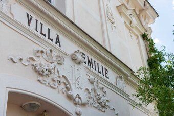 ✨ VILLA EMILIE – výjimečná vila s atmosférou a investičním p