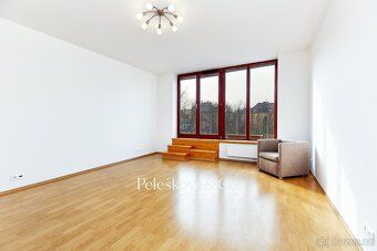 Ev.č. 00251 Nabízíme k prodeji nadstandardní mezonetový byt 