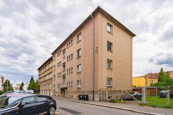 Prodej bytu 3+1, 63 m² s balkónem, parkováním a 2 sklepy v c
