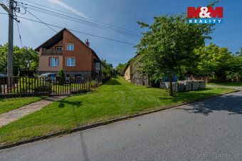 Nabízíme prodej pozemku o celkové výměře 1104 m², který je z