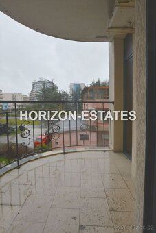 Máme tu čest vám představit k prodeji vkusně zařízený apartm