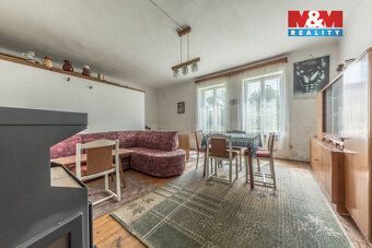Nabízíme k prodeji chalupu vzniklou propojením původní roube