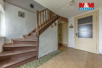 Nabízíme k prodeji chalupu vzniklou propojením původní roube