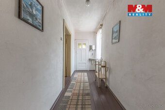 Nabízíme k prodeji chalupu vzniklou propojením původní roube