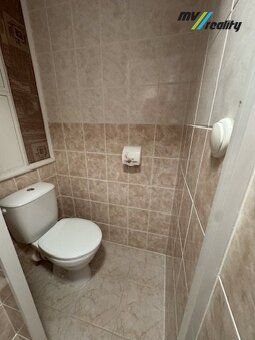 Ev.č. 1998 Nabízíme vám k pronájmu byt 1+1 v posledním patře